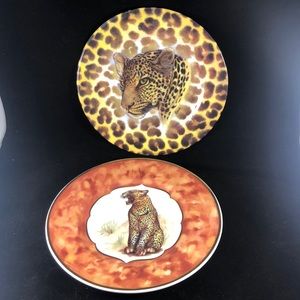 2 Leopard Collector Plates by St. Martin